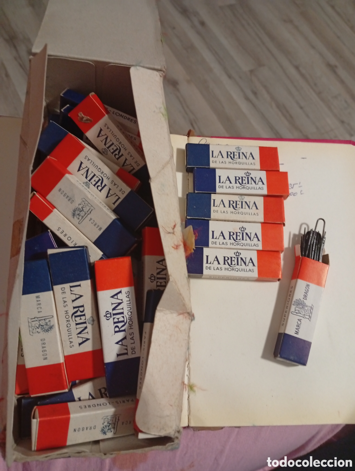 Coleccionismo: 39 cajas de horquillas nuevas
