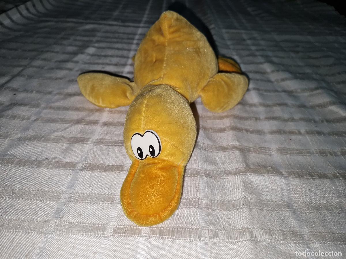 Coleccionismo: BONITO PATO DE PELUCHE. COLOR AMARILLO.