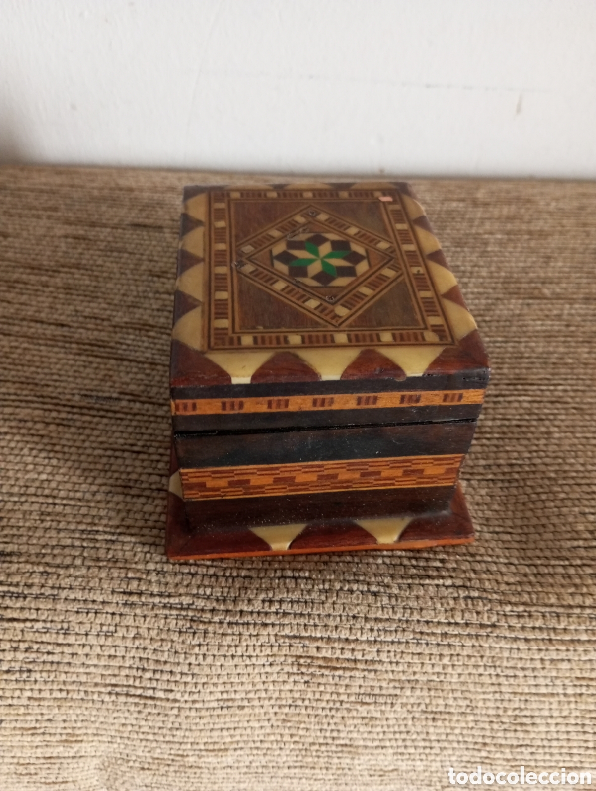 Coleccionismo: Caja de taracea granadina mide 8x6x5 cms - Foto 4