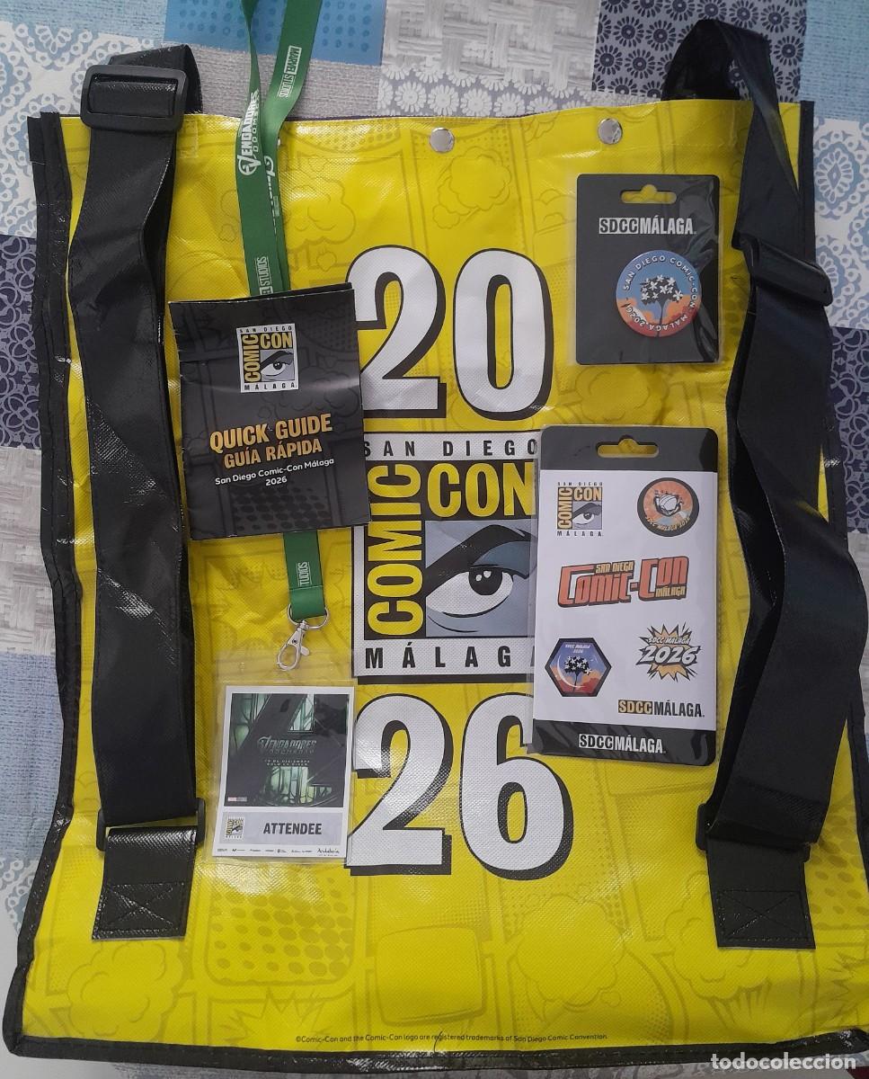 Coleccionismo: Comic Con M&aacute;laga 2026 Bolsa promocional que incluye colgante pase chapa pegatinas y guia r&aacute;pida