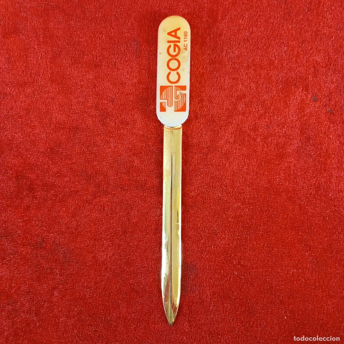 Coleccionismo: ABRECARTAS VINTAGE - ESTILO CL&Aacute;SICO - COGIA - METAL DORADO - 15,5 CM DE LARGO