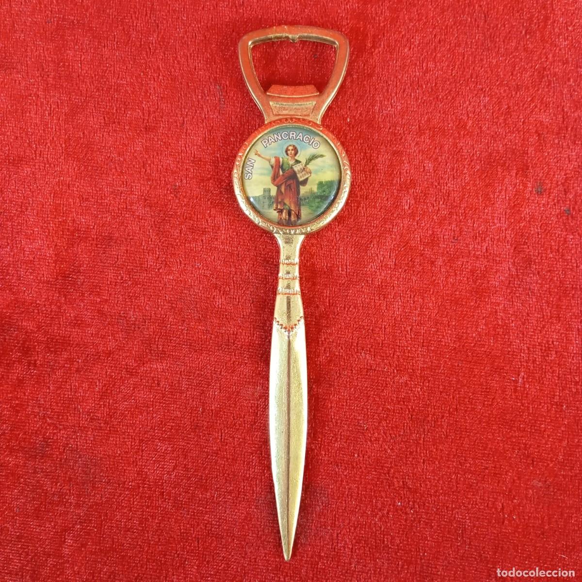 Coleccionismo: ABRECARTAS VINTAGE - ESTILO CL&Aacute;SICO - SAN PANCRACIO - METAL DORADO - 15 CM DE LARGO