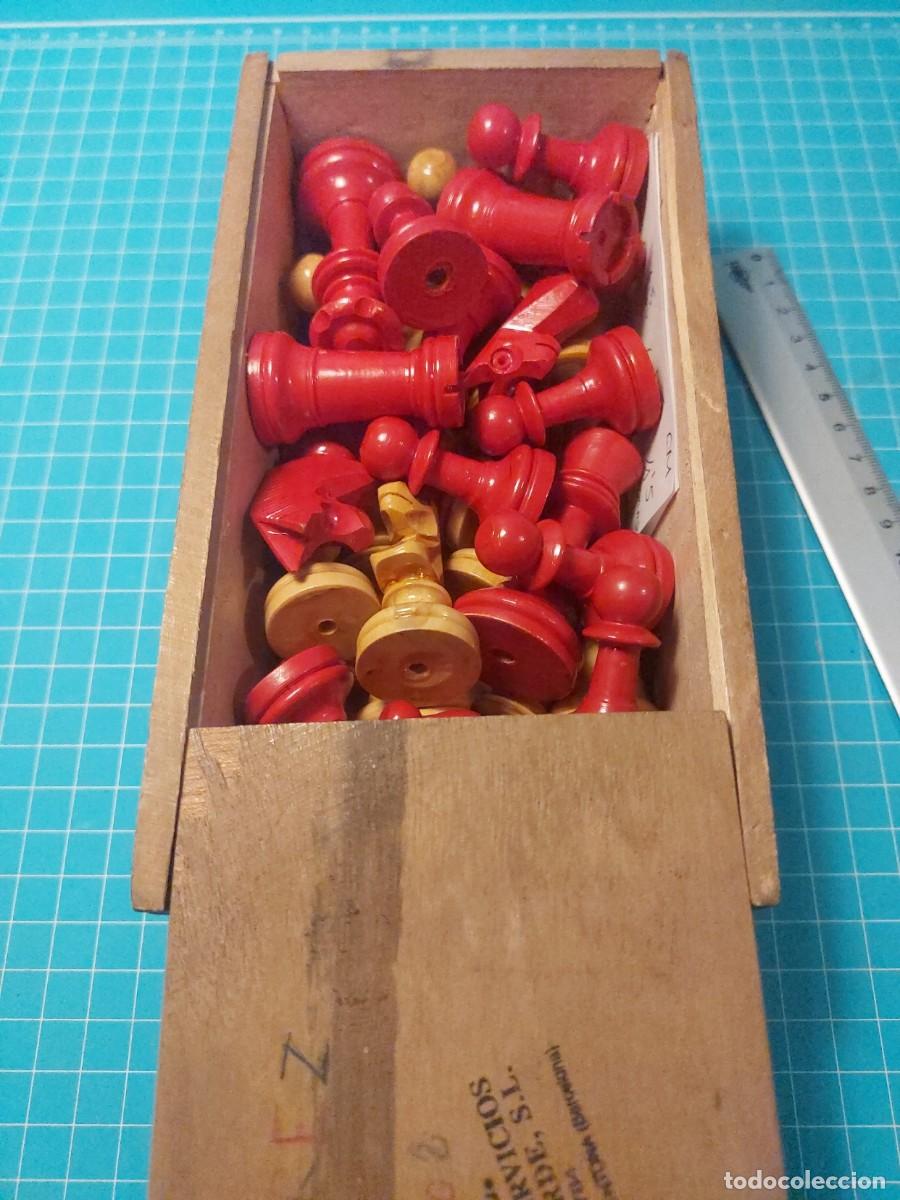 Coleccionismo: PIEZAS DE AJEDREZ DE MADERA EN SU CAJA - Foto 11