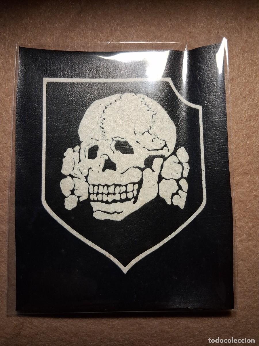 Colecionismo: PARCHE DE CALAVERA TIPO JOLLY ROGER, PINTADA, SOBRE PIEL SINT&Eacute;TICA. TAMA&Ntilde;O 10,5 X 13.