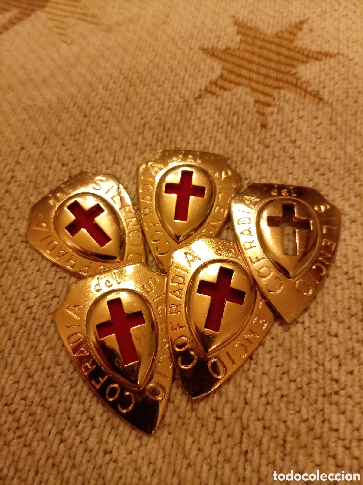Coleccionismo: Lote 5 insignias Cofrad&iacute;a del Silencio Zamora - Cristo de las Injurias - lote cofrade