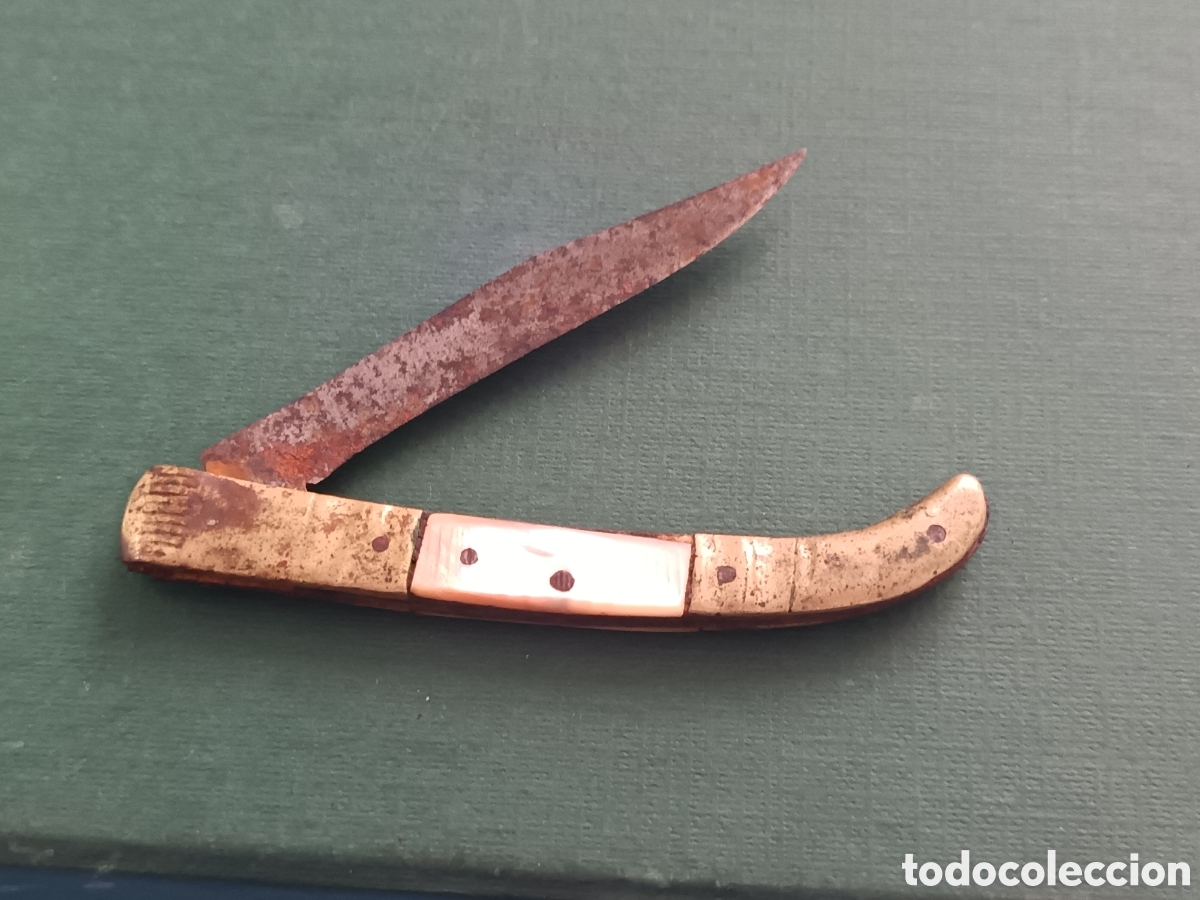 Coleccionismo: ANTIGUA NAVAJA LATON Y NACAR