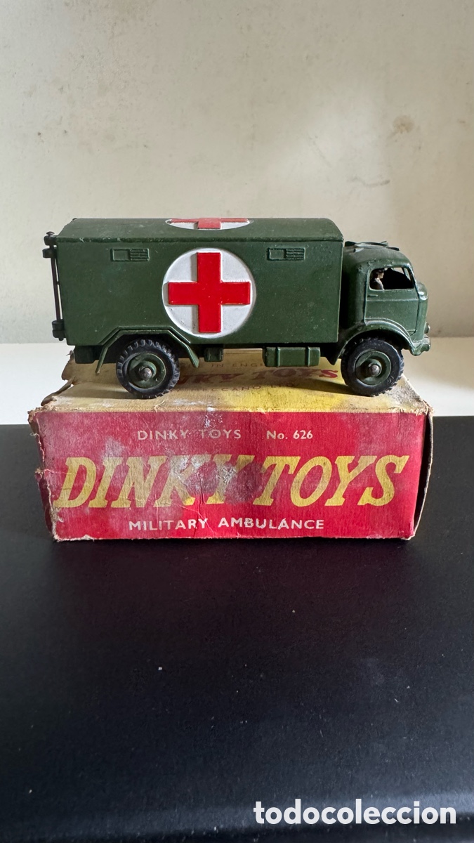 Coleccionismo: Dinky Toys Ambulance military No. 626 MADE IN ENGLAND