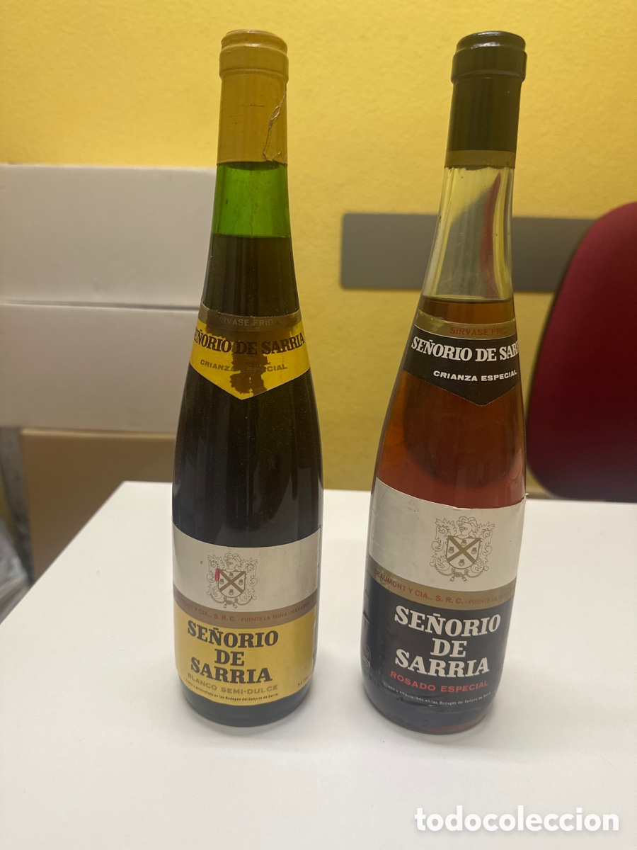 Coleccionismo: Lote 2 Botellas Antiguas Se&ntilde;or&iacute;o de Sarria Blanco y Rosado sin abrir