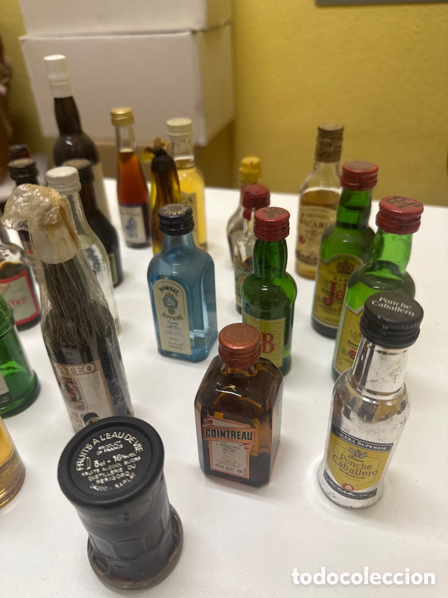 Coleccionismo: Lote 28 Botellitas Antiguas - Foto 3