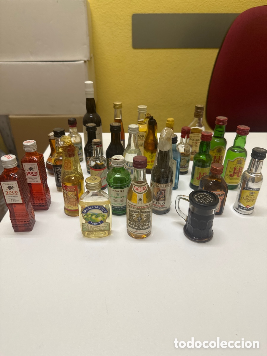 Coleccionismo: Lote 28 Botellitas Antiguas