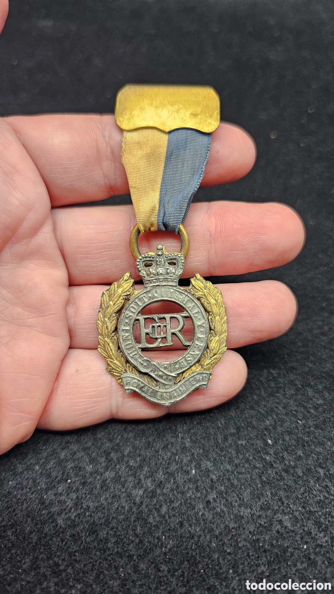 Sammeln: medalla con la insignia del Cuerpo de Ingenieros Reales del Ej&eacute;rcito Brit&aacute;nico