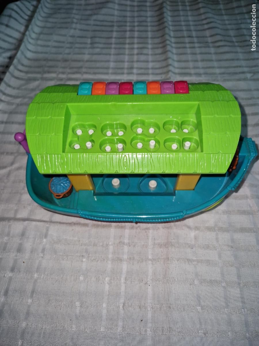 Coleccionismo: BONITO BARCO DE JUEGUETES PLASTICO.