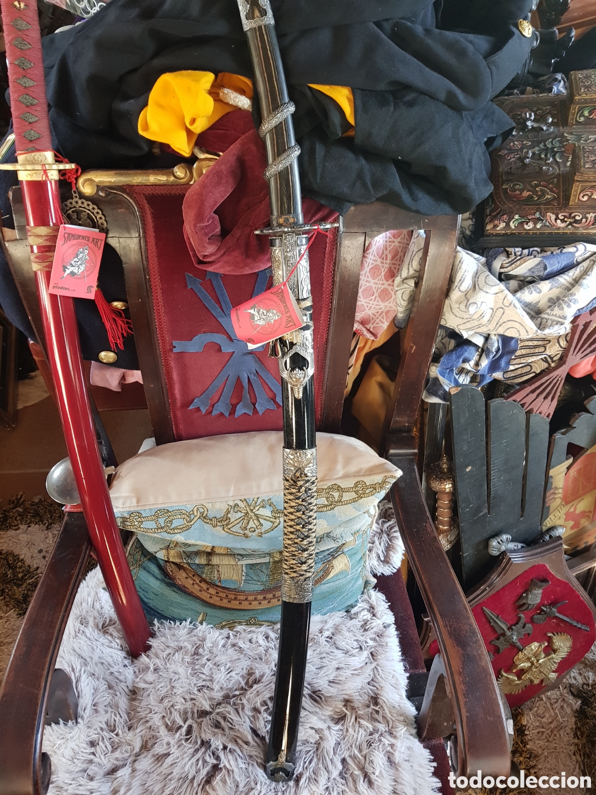 Coleccionismo: ESPECTACULAR KATANA DE GLADIUS. ACERO 4.40 GRABADO ORO
