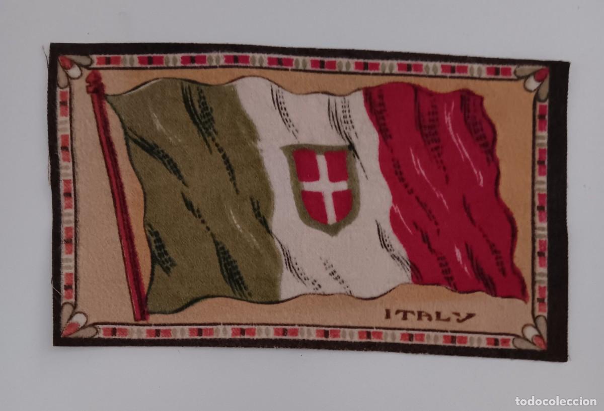 Coleccionismo: ANTIGUO TAPETE FIELTRO BANDERA ITALIA