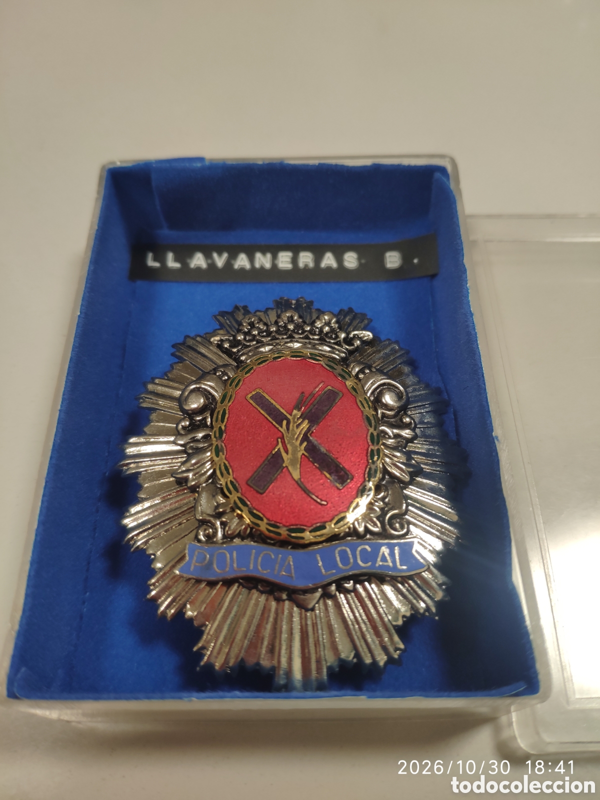 Coleccionismo: Antigua placa insignia san Andr&eacute;s de llavaneras Sant Andreu de llavaneres