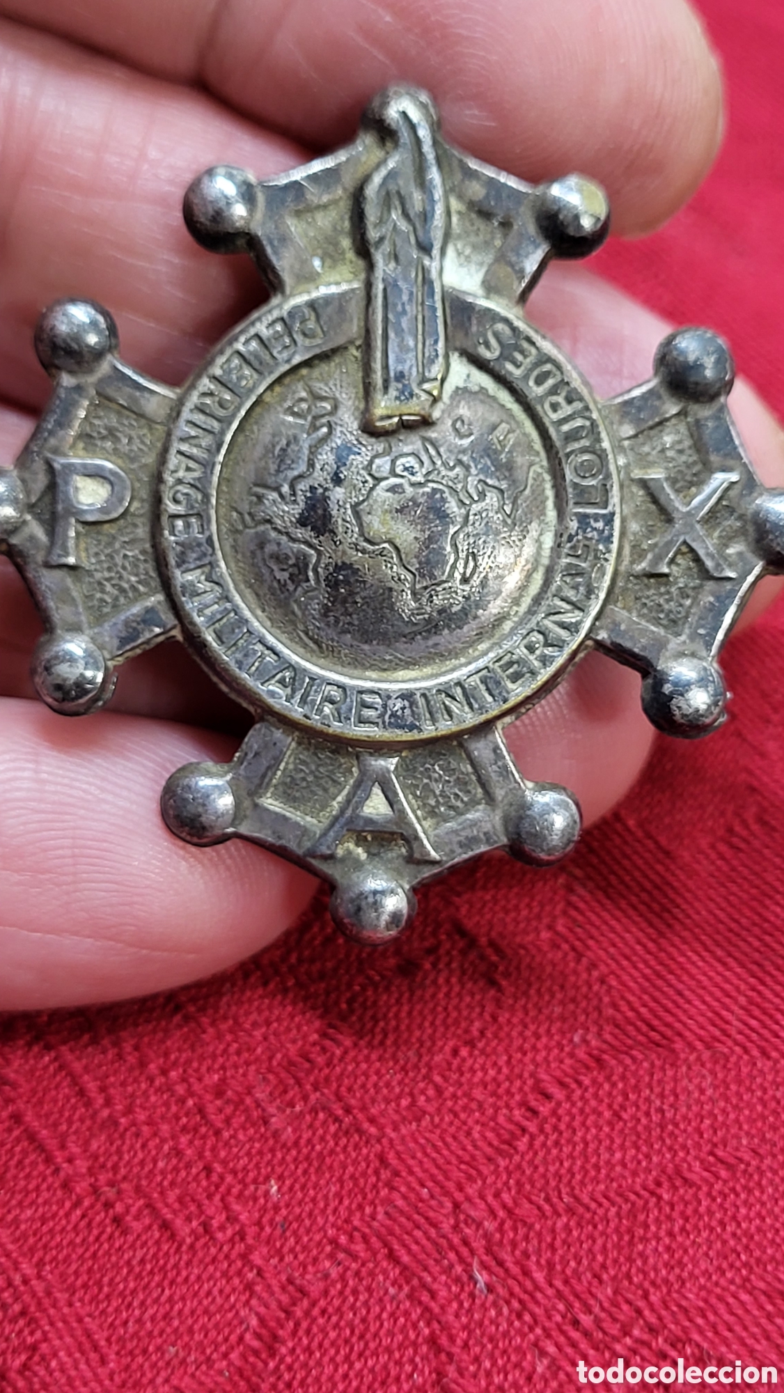 Collecting: Antigua insignia Pelegrinaje militar a Lourdes