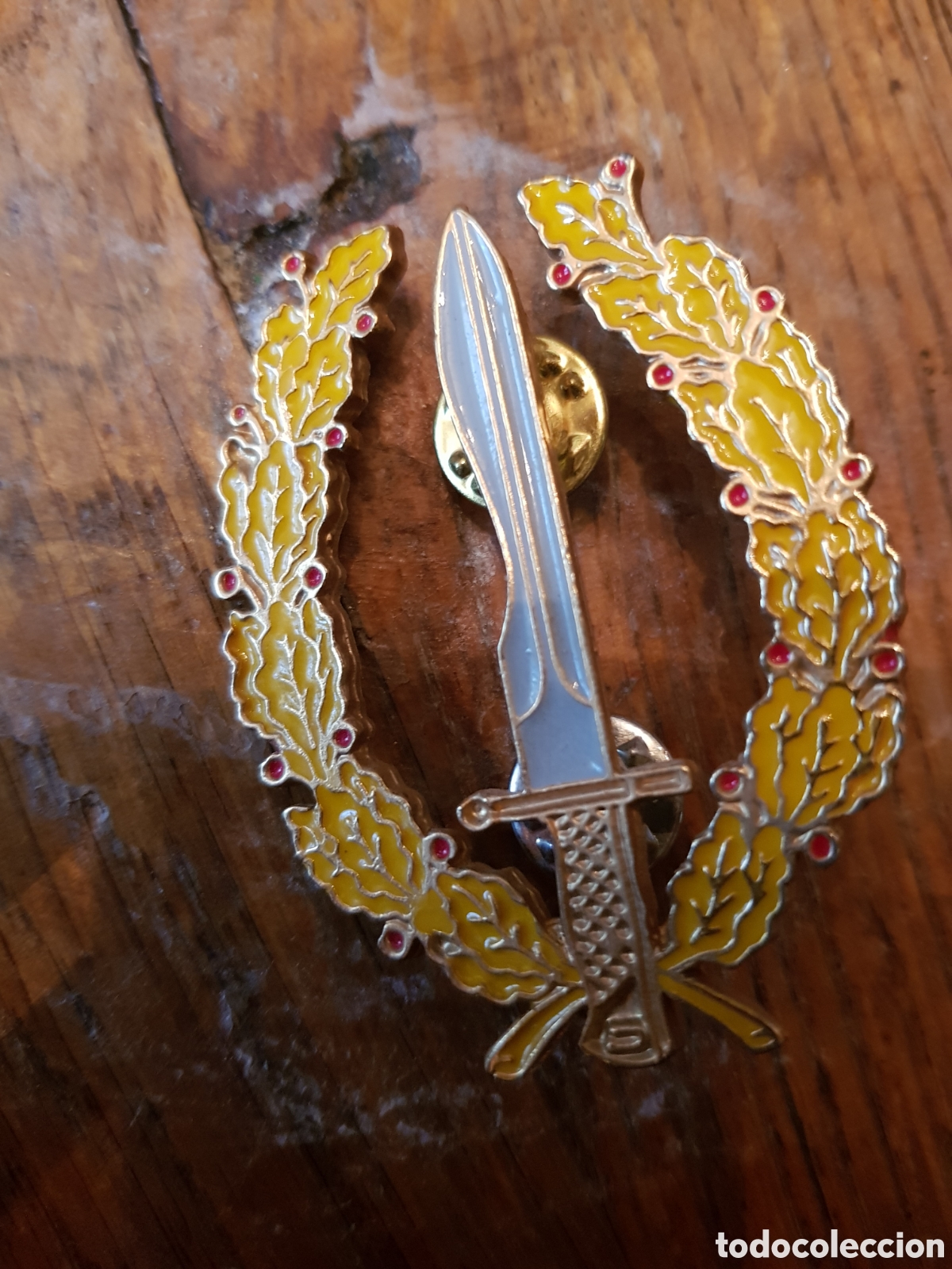 Coleccionismo: INSIGNIA DE LAS COES ESMALTADA - Foto 1