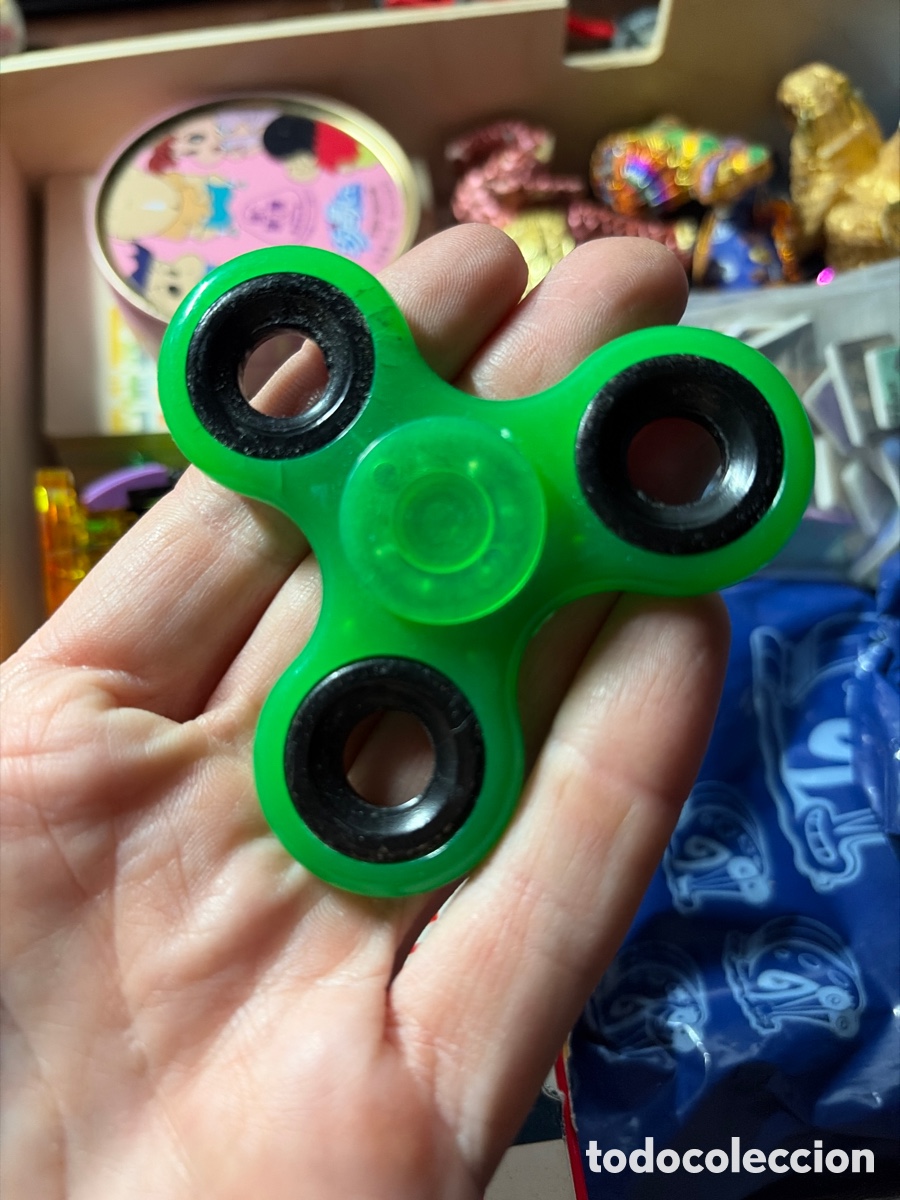 Coleccionismo: (III) Spiner de metal color verde spinner