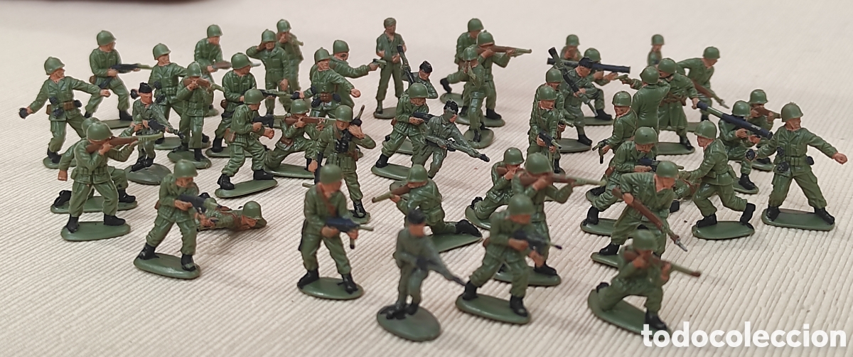 Coleccionismo Recortables: Soldados de pl&aacute;stico en Miniatura pintados a mano (49 unidades)