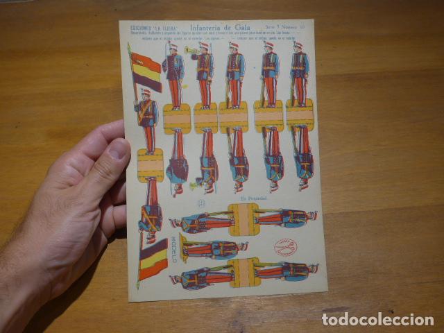 Coleccionismo recortables: Antiguo recortable Infanteria de gala, Republica y guerra civil, Editorial La Tijera serie 5 n&ordm; 10