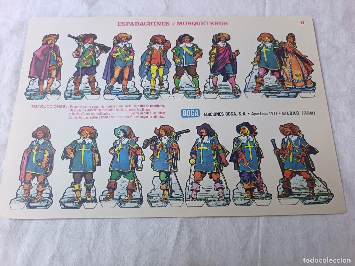 Coleccionismo recortables: Antigua Hoja de Recortable, BOGA, H&eacute;roes y Soldados, Espadachines y Mosqueteros, unos 31 x 21 cms.