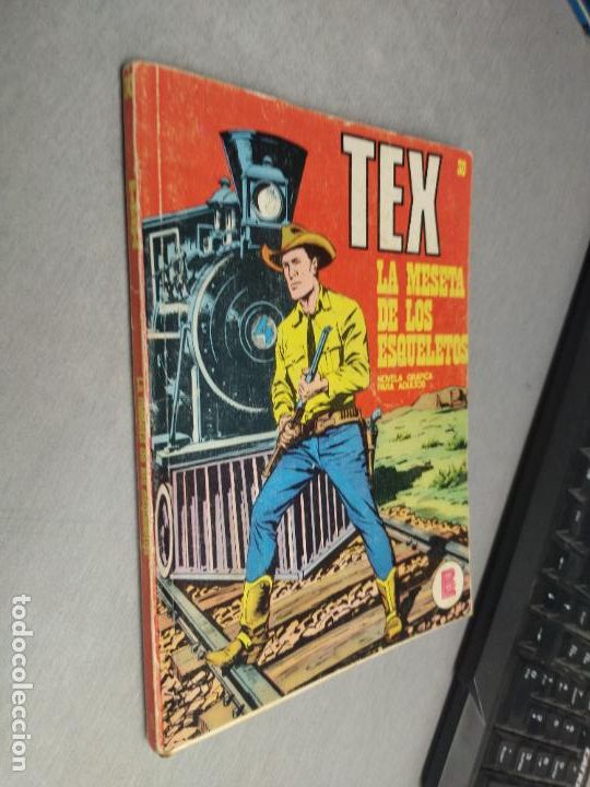 C&oacute;mics: TEX N&ordm; 30: LA MESETA DE LOS ESQUELETOS / BURU LAN - Foto 1