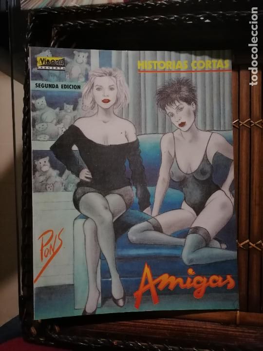 C&oacute;mics: Amigas, historias cortas, Pons, V&iacute;bora, ediciones La C&uacute;pula - Foto 1
