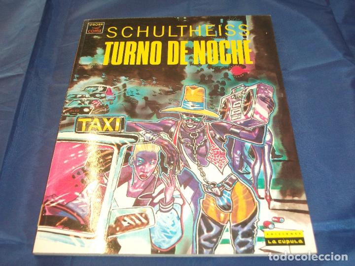 C&oacute;mics: TURNO DE NOCHE LA CUPULA MUY BUEN ESTADO CPB - Foto 1
