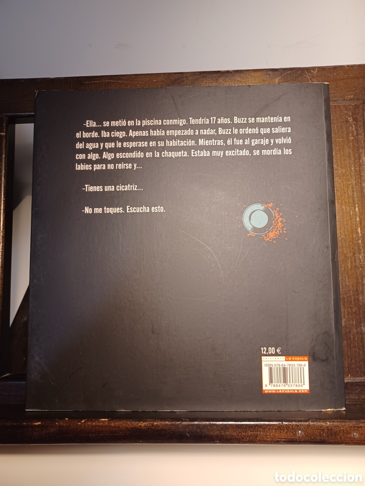 C&oacute;mics: Negro oscuro/ Mezzo & Pirus/ La C&uacute;pula - Foto 2