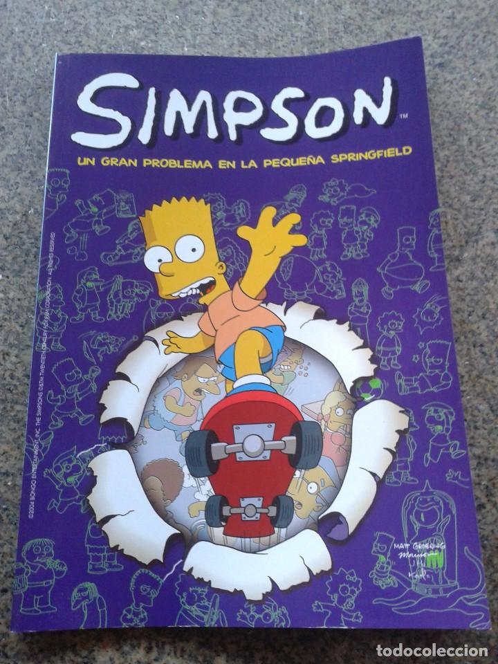 C&oacute;mics: SIMPSON -- UN GRAN PROBLEMA EN LA PEQUE&Ntilde;A SPRINGFIELD -- EDICIONES B - 2004 -- - Foto 1