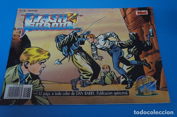 C&oacute;mics: C&Oacute;MIC DE FLASH GORDON A&Ntilde;O 1988 N&ordm; 38 EDICI&Oacute;N HIST&Oacute;RICA DE EDICIONES B S.A - Foto 1