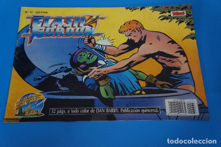 C&oacute;mics: C&Oacute;MIC DE FLASH GORDON A&Ntilde;O 1988 N&ordm; 37 EDICI&Oacute;N HIST&Oacute;RICA DE EDICIONES B S.A - Foto 1