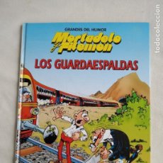 Cómics: MORTADELO Y FILEMON GRANDES DEL HUMOR. LOS GUARDAESPALDAS. TAPA DURA 1997. Lote 158700650