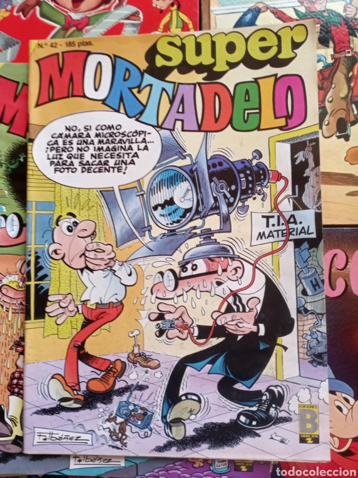 C&oacute;mics: Super Mortadelo 42 Contiene p&oacute;ster de Wally cj64 - Foto 1