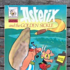 Cómics: ASTERIX AND THE GOLDEN SICKLE (LA HOZ DE ORO). EDICIONES DEL PRADO, AÑO 1989. GOSCINNY Y UDERZO.