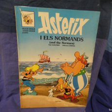 Cómics: ARKANSAS1980 COMIC FRANCOBELGA ASTERIX I ELS NORMANDS CATALAN INGLES BILINGUE. Lote 400886464