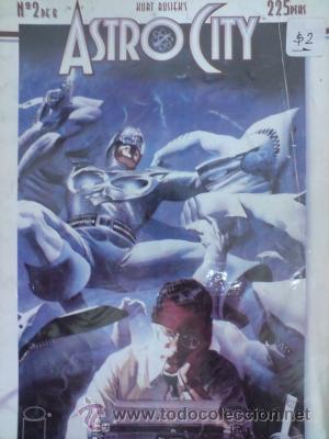 C&oacute;mics: astro city n&ordm; 2 - Foto 1