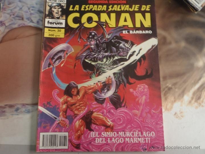 C&oacute;mics: LA ESPADA SALVAJE DE CONAN SERIE ORO 30 - Foto 1