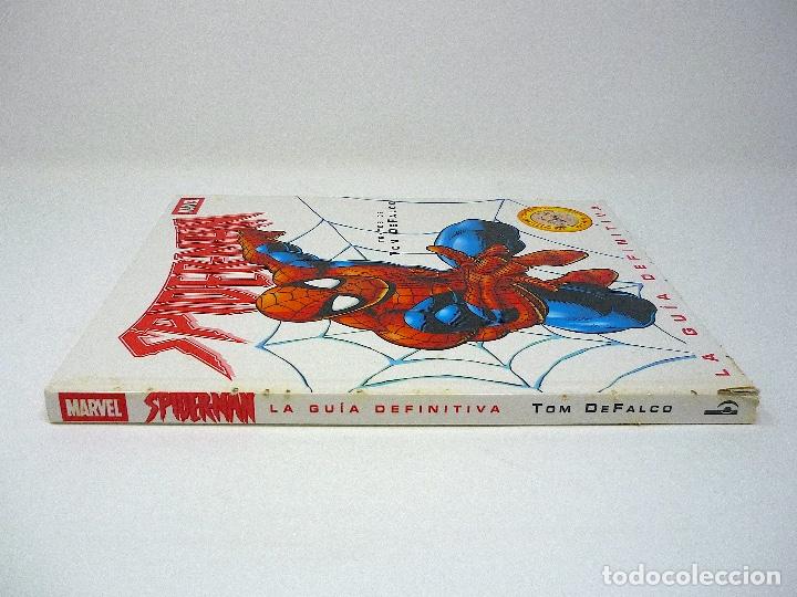 C&oacute;mics: SPIDERMAN LA GUIA DEFINITIVA TOM DE FALCO EDICIONES B 2002 - Foto 2