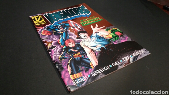 C&oacute;mics: EXCELENTE ESTADO VENGADORES STOCK TEMPORAL - Foto 1