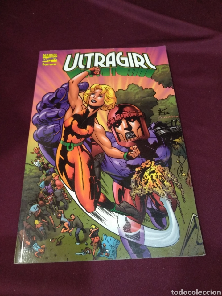 C&oacute;mics: Ultragirl, forum - Foto 1