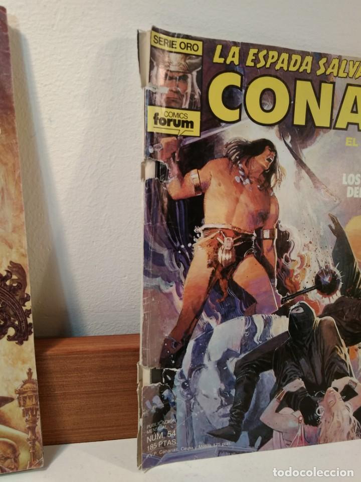 C&oacute;mics: LA ESPADA SALVAJE DE CONAN EL BARBARO. COMICS FORUM. COMPRENDE LOS N&Uacute;MEROS 50-52-54. - Foto 2