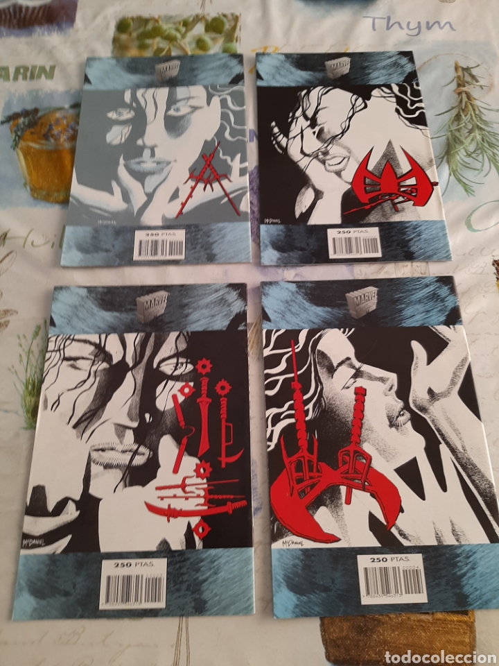 C&oacute;mics: Elektra ra&iacute;z del mal completa 4 volumenes - Foto 2