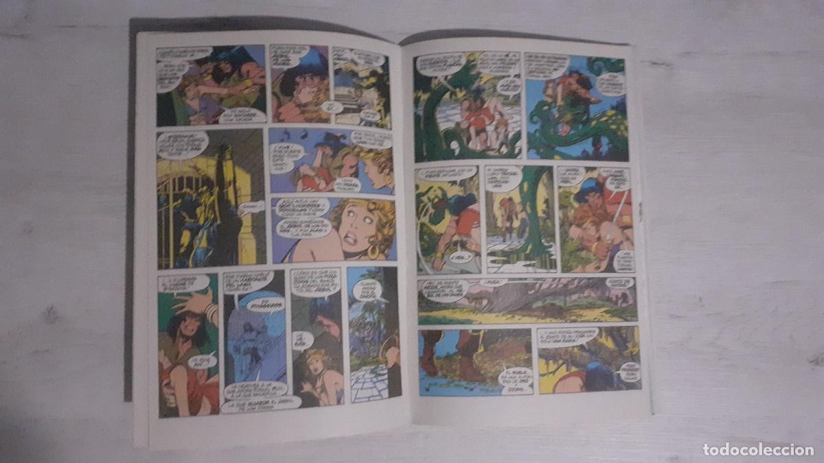 C&oacute;mics: Lote de 2 comics Conan el b&aacute;rbaro tomo 8 y 10 de forum - Foto 11