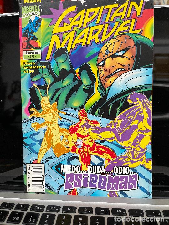 C&oacute;mics: FORUM CAPITAN MARVEL NUMERO 15 - Foto 1