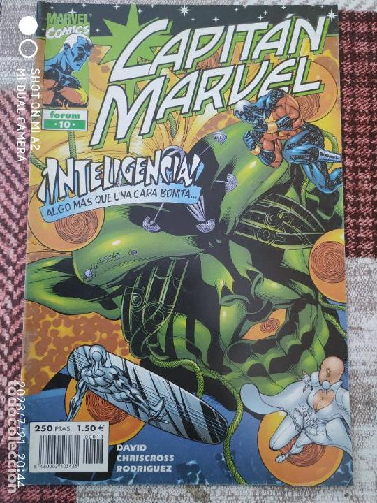 C&oacute;mics: CAPIT&Aacute;N MARVEL N&ordm; 10 FORUM - Foto 1