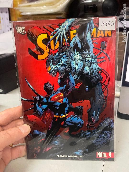 C&oacute;mics: PLANETA DC SUPERMAN 4 MUY BUEN ESTADO - Foto 1