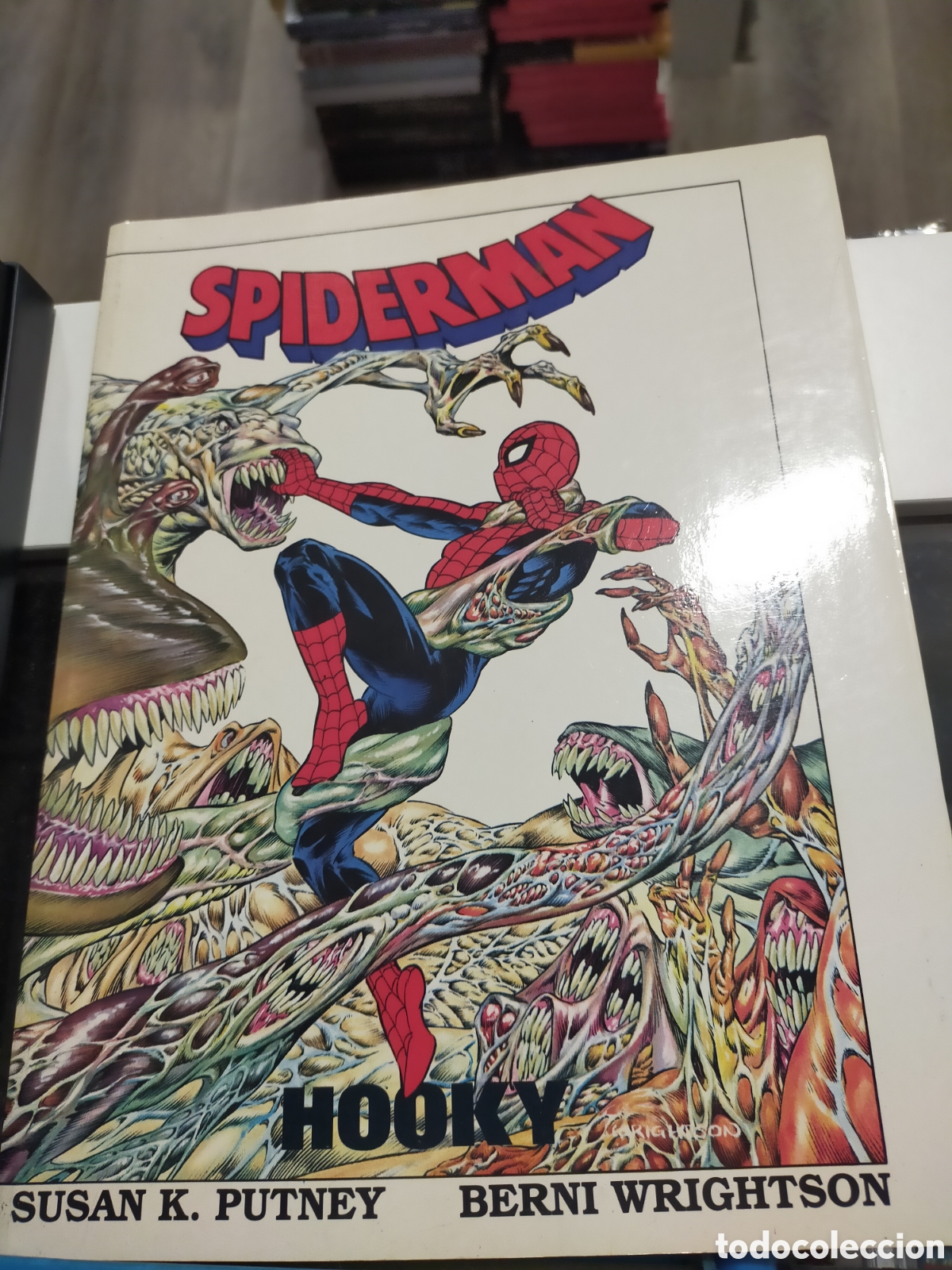 C&oacute;mics: SPIDERMAN HOOKY FORUM BUEN ESTADO - Foto 1