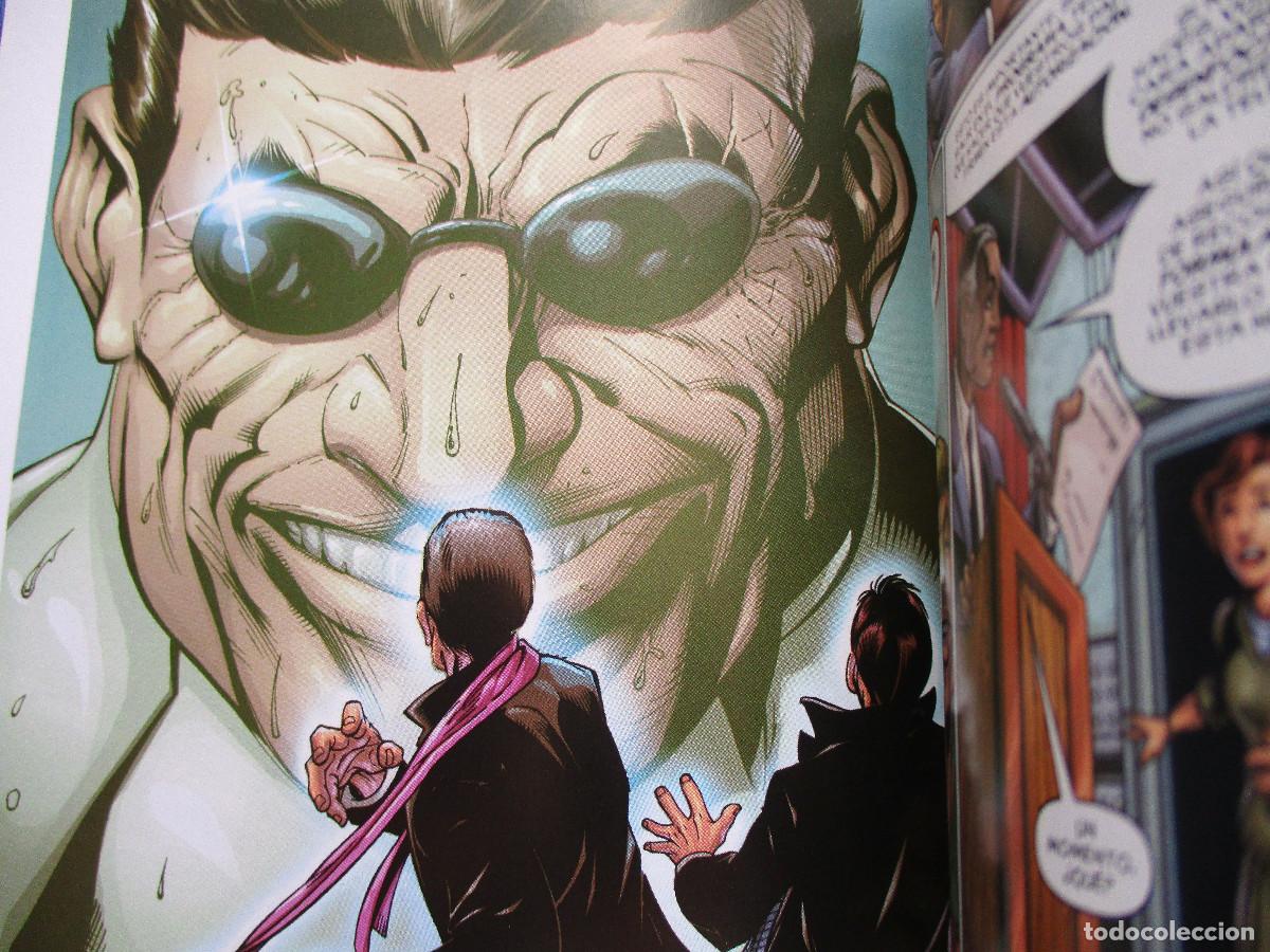 C&oacute;mics: MARVEL / ULTIMATE SPIDERMAN &middot; EL D&Iacute;A DE OCTOPUS de BRIAN MICHAEL BENDIS - CONTIENE 14 N&Uacute;MEROS &middot; 2004 - Foto 3
