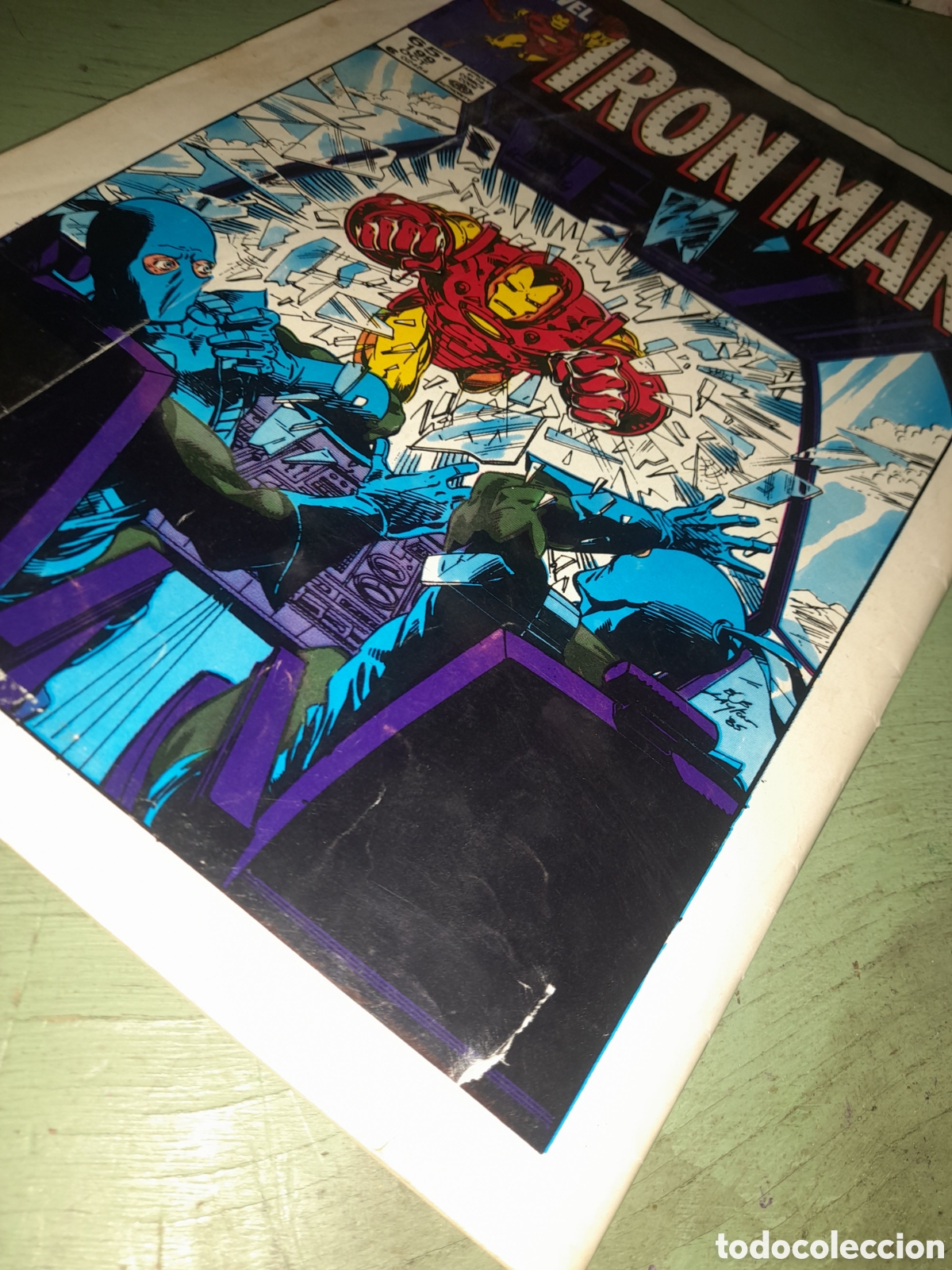 C&oacute;mics: Iron Man Capit&aacute;n Marvel n&uacute;mero 44 - Foto 11